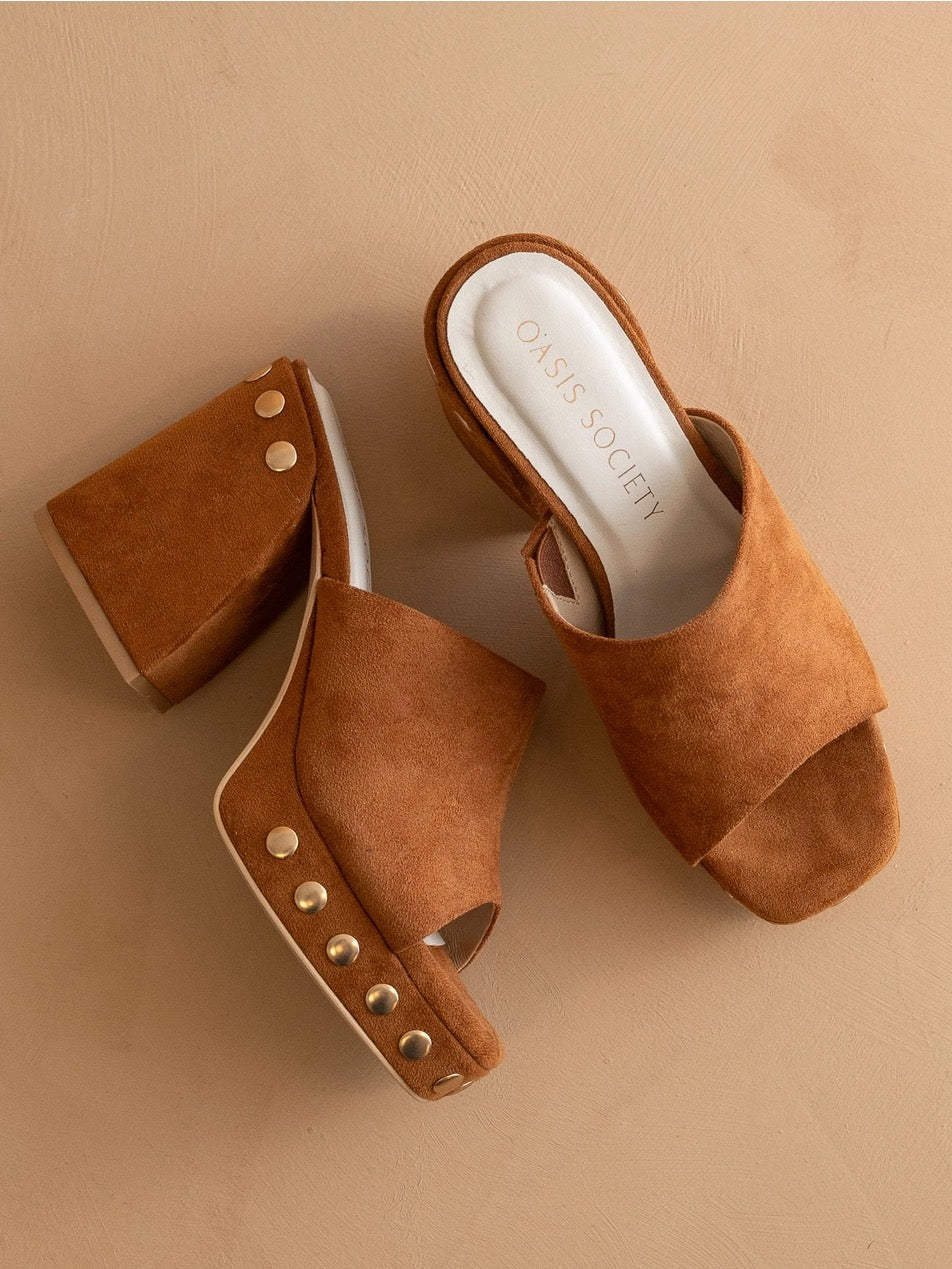 Oasis Society The Leona Platform Heel