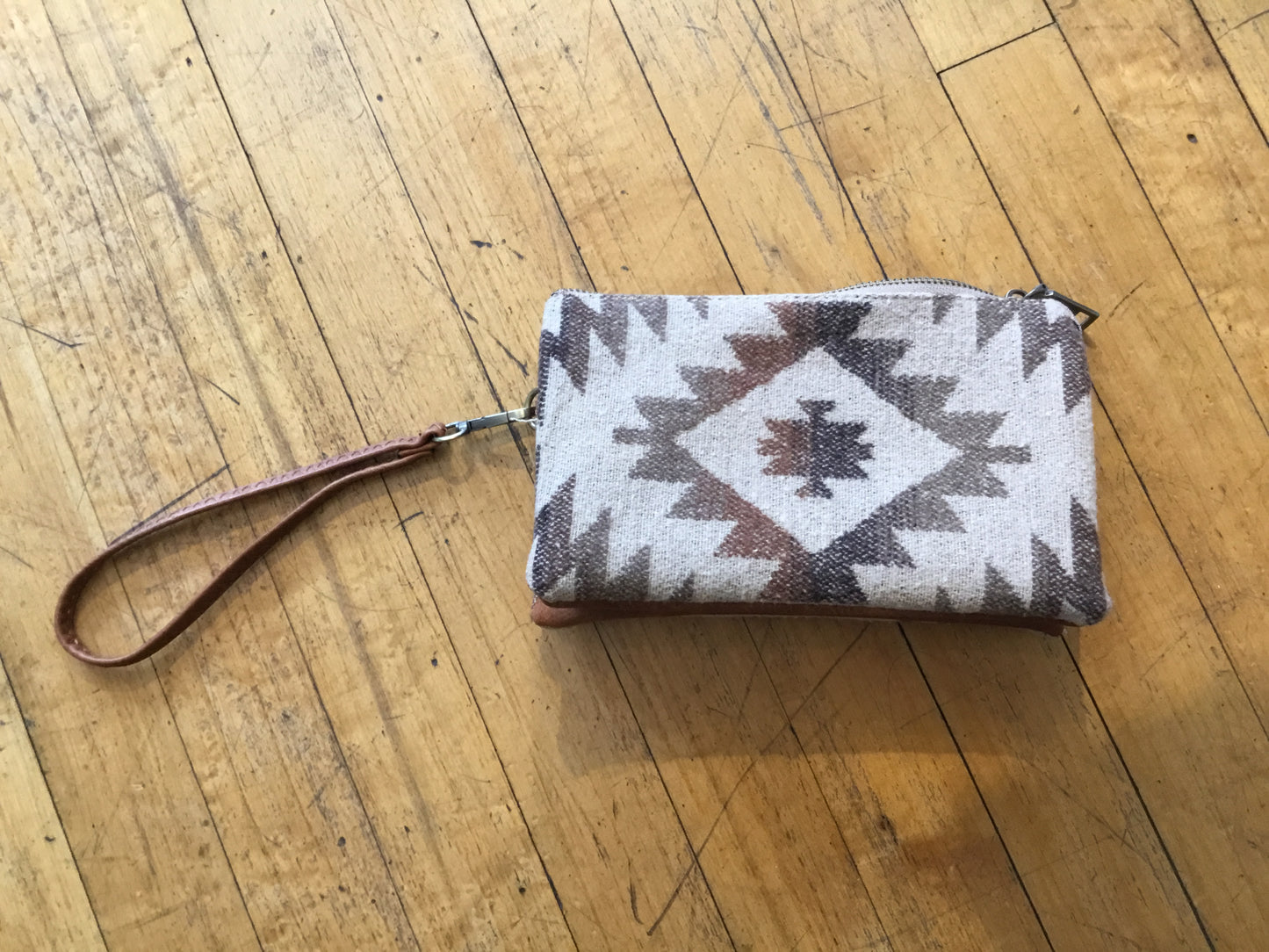 Jen & Co brown Aztec pattern clutch