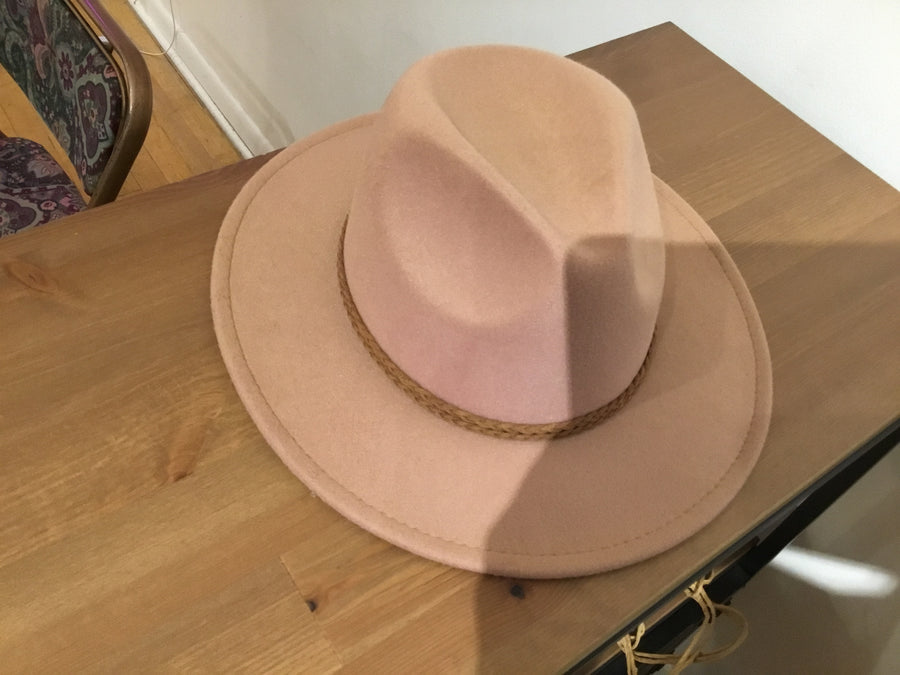 Brown cowgirl hat